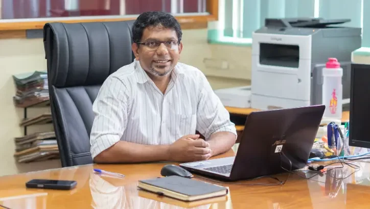 Head Peradeniya